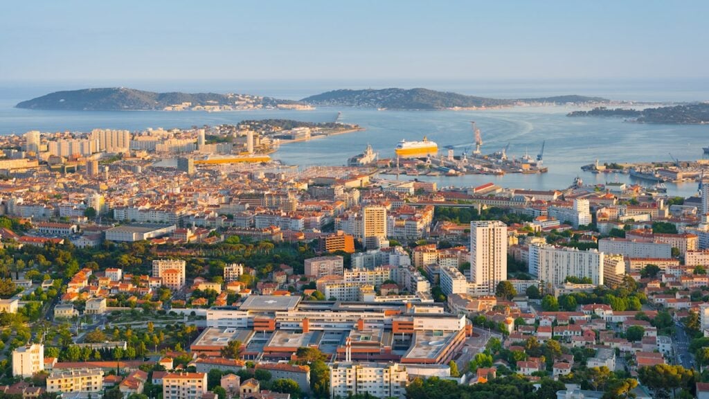 toulon shore-to-ship power energy storage lithium-ion battery