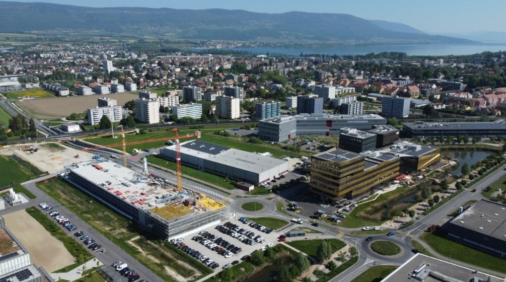 v2g eaton microgrid vehicle to grid switzerland vaud