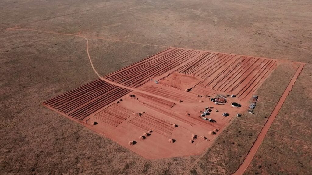scatec's kenhardt south africa scatec efskin co-located solar energy storage 