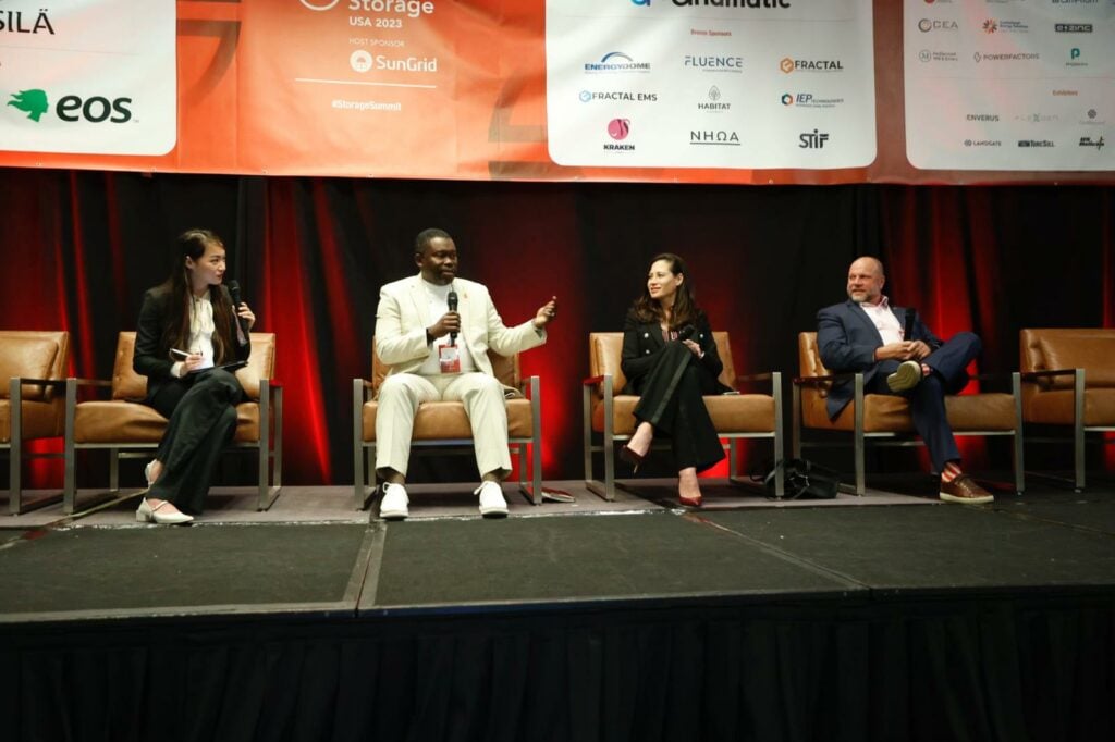 Panellists on 'Keynote Panel: What is Currently the Biggest Barrier to Deploying Energy Storage in the US?' discussion at the Energy Storage Summit US today. Image: Solar Media.