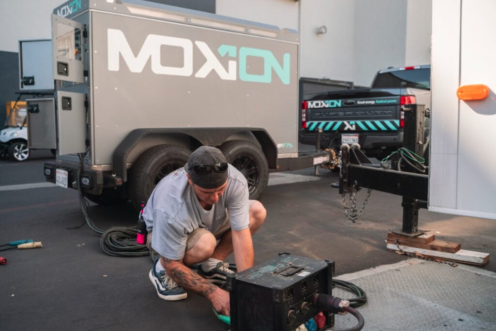 moxion amazon 