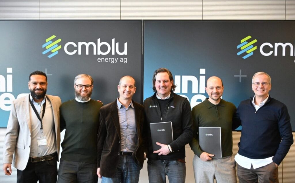 CMBlu Uniper flow battery supply agreement ceremony