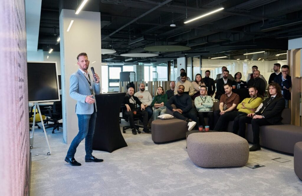 MetaWealth COO addressing colleagues.