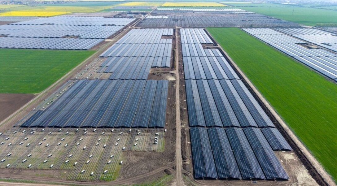 EBRD finances solar and storage projects in Egypt and Hungary