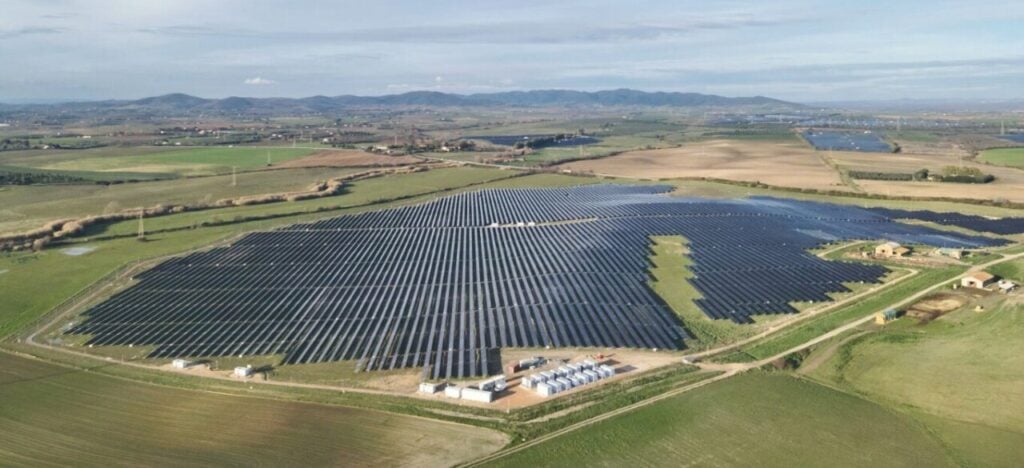 Longi's solar and storage project in Italy. Image: Longi