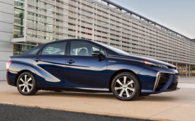 2016_Toyota_Fuel_Cell_Vehicle_004