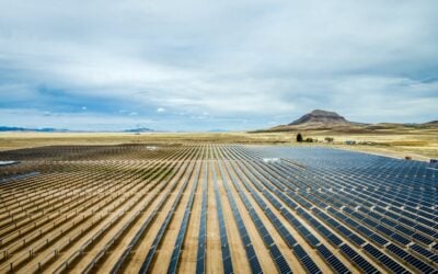 A D.E. Shaw Renewable Investments solar PV plant in New Mexico, US. Image: DESRI