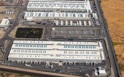 Three data centres at an Amazon Web Services complex in Arizona, US. Image: Wikimedia / Tedder
