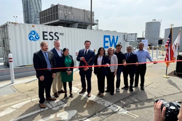 Ribbon-cutting ceremony for the 500kWh Energy Warehouse flow battery system at BWP's EcoCampus in California, US. Image: ESS Inc.
