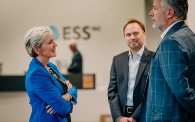 Granholm at ESS Inc's Wilsonville, Oregon factory. Image: Business Wire.
