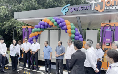 Inauguration of the first BESS. State-owned renewables company Gentari will partner with charge station specialist EV Connection to operate the system. Image: Pixii