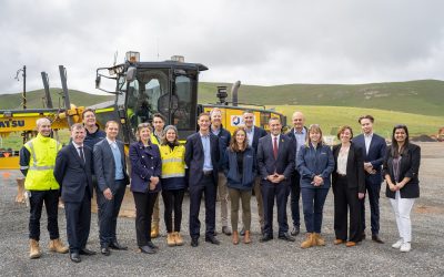 Officials and dignitaries including South Australia's premier Peter Malinauskas visiting the Goyder South project in August. Image: Neoen.