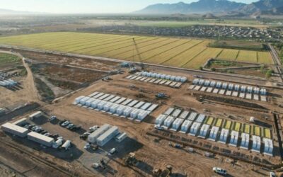 Construction underway at the Sierra Estrella Energy Storage project in Avondale, Arizona, which just received the largest financing package for a single standalone energy storage project, worth US$707 million. Image: Plus Power.