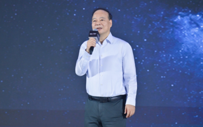 Robin Zeng, chairman and CEO of CATL, delivers a speech at the event. Image: CATL