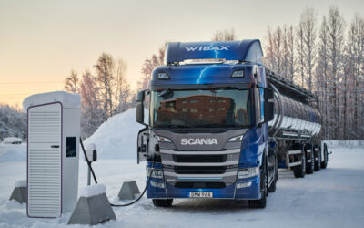 Scania battery electric truck with roadside charger in Sweden. Image: Dan Boman / Scania