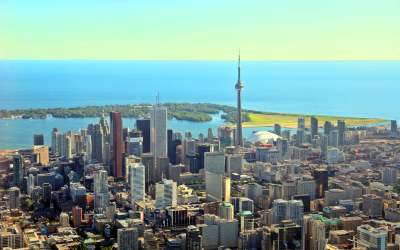 Toronto_Ontario_skyline_from_behind_modified
