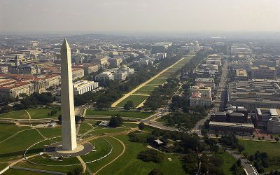 US_Navy_030926-F-2828D-307_Aerial_view_of_the_Washington_Monument