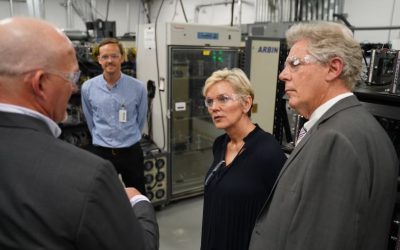 Jennifer Granholm, US Secretary of Energy, visiting Eos R&D facilities last year. The DoE has invited the company to apply for loans as a battery manufacturer. Image: Eos via Twitter.