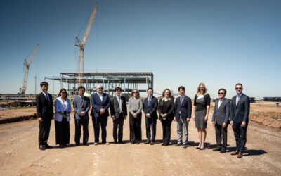 LG ES representatives with local officials and other guests at a stakeholder meeting near the site of the new factory in Queen Creek, Arizona, US. Image: LG Energy Solution