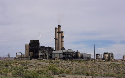 San Juan Generating Station is closing next year. Image: wikimedia user Steven Baltakatei Sandoval.