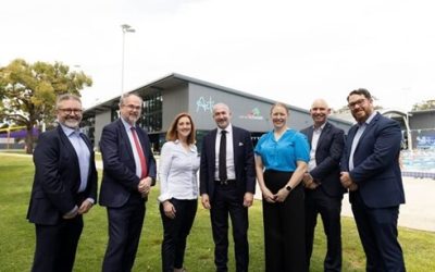 WA energy minister Bill Johnston (second from left) with other project partners last week. Image: Synergy.